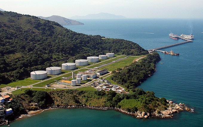 Tragédia em Angra dos Reis: Queda de Passarela da Transpetro Mata Dois Trabalhadores 😞