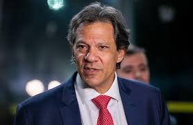 Haddad Diz que Não Está Acompanhando Fim da Escala 6×1: “Não Tive Tempo” 💼